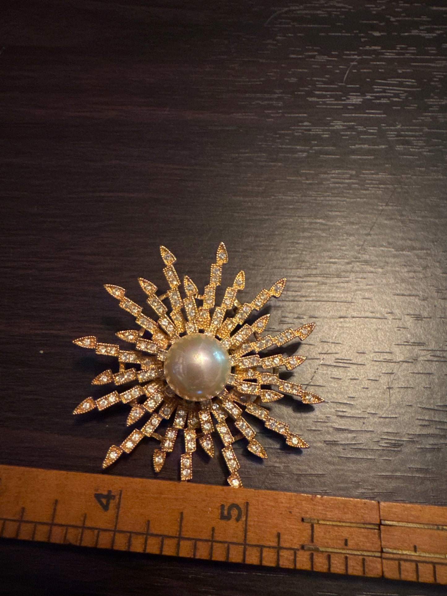Vintage Gold Starburst Brooch with Pearl Center - Mid-Century Atomic Pin