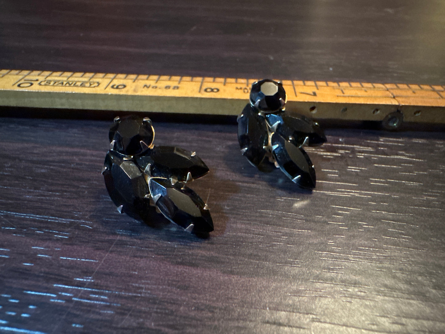 Vintage Weiss Black Glass Marquise Clip Earrings