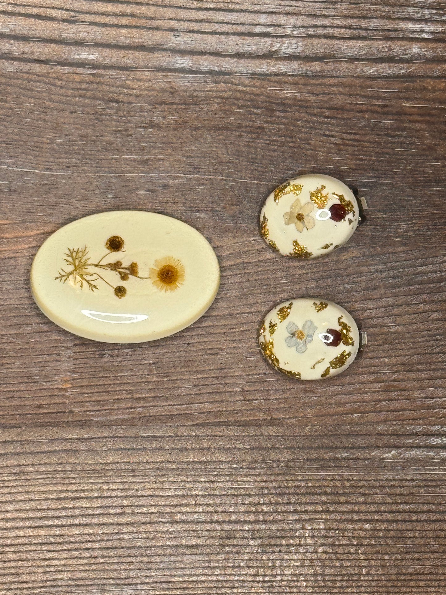 Vintage 1960s Dried Flower Resin Brooch & Earrings Set | Real Pressed Flower Jewelry | Mid-Century Nature Keepsake