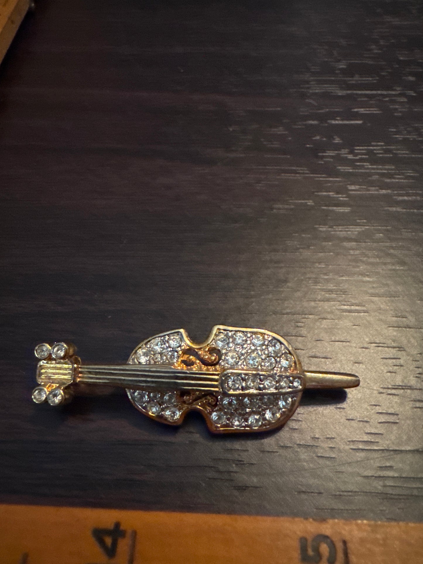 Vintage Rhinestone Violin Brooch - Musical Magic Pin