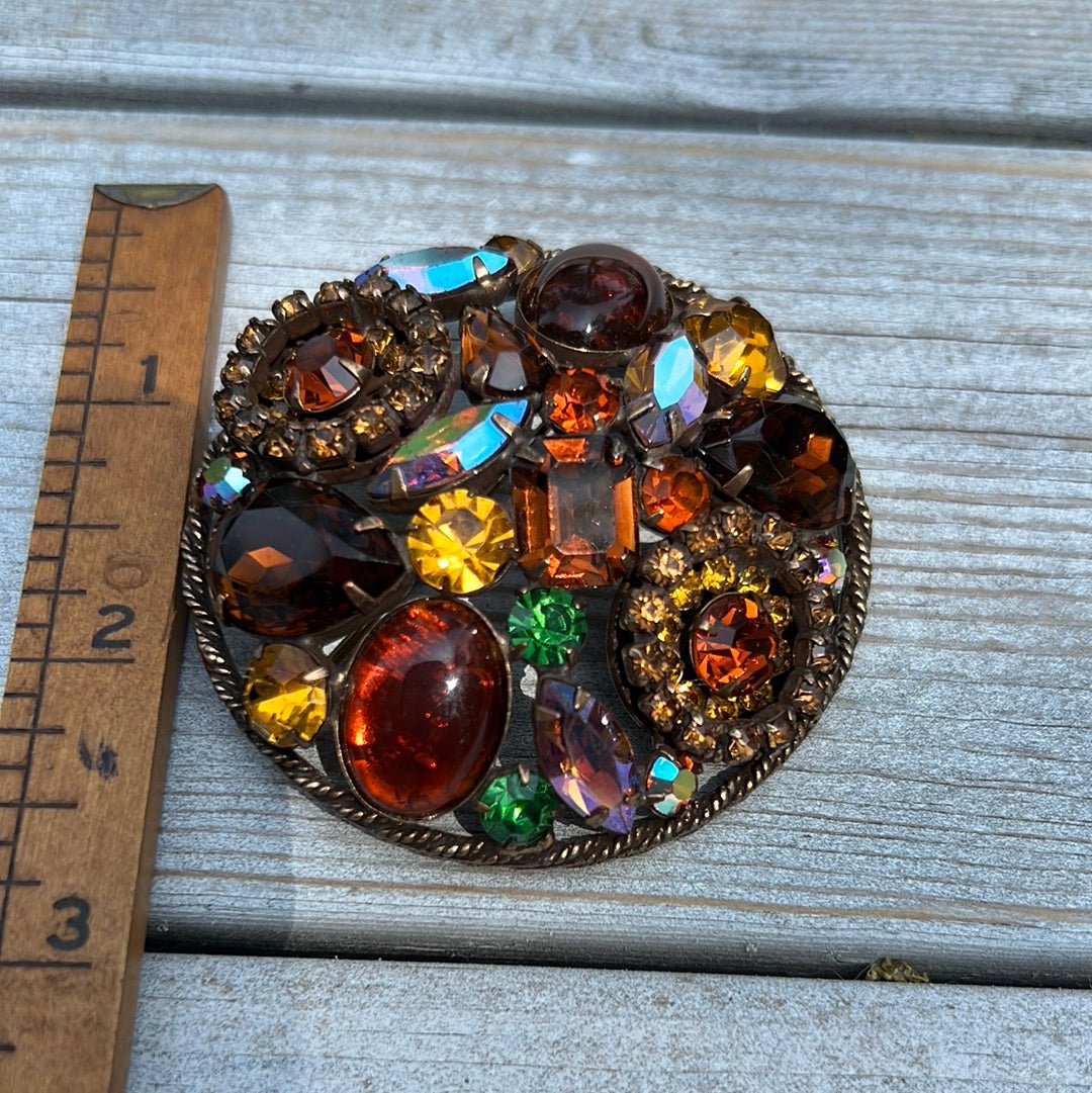 Vintage Weiss Brooch - Dirty30 Vintage