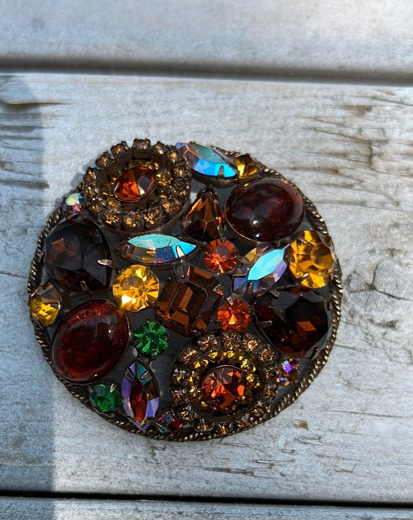 Vintage Weiss Brooch - Dirty30 Vintage
