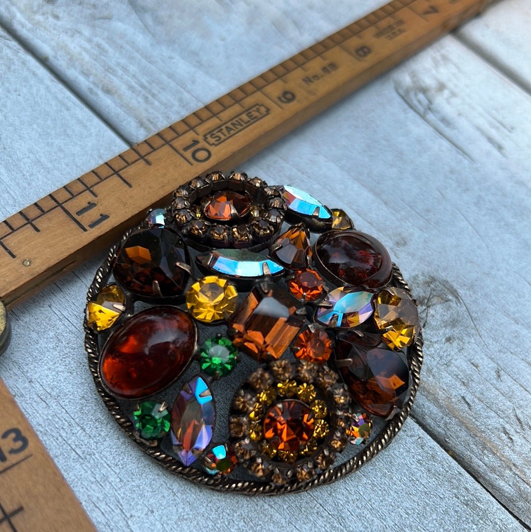 Vintage Weiss Brooch - Dirty30 Vintage