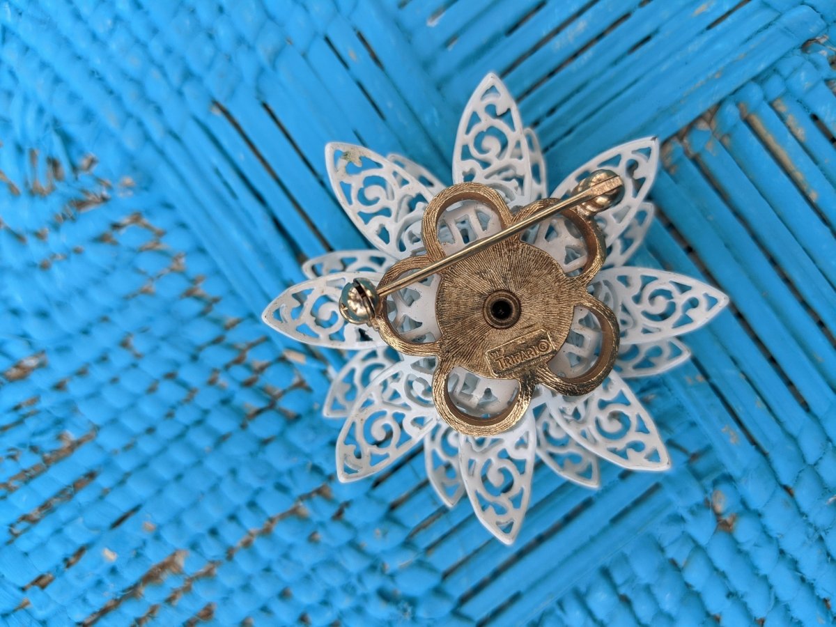 Crown Trifari Enamel Brooch - Dirty30 Vintage