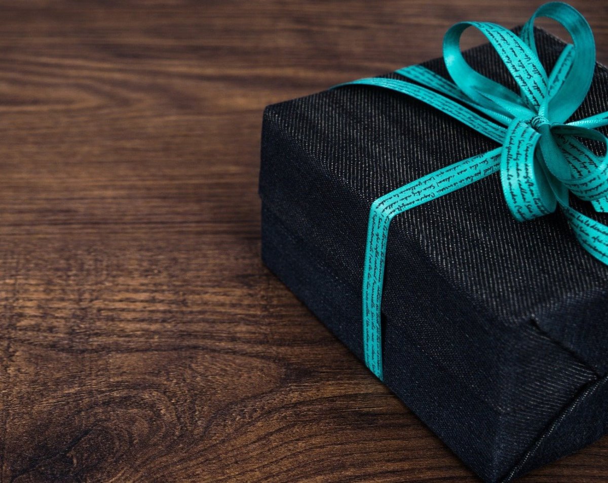 D30 Club - The Single Subscription Box - Dirty30 Vintage