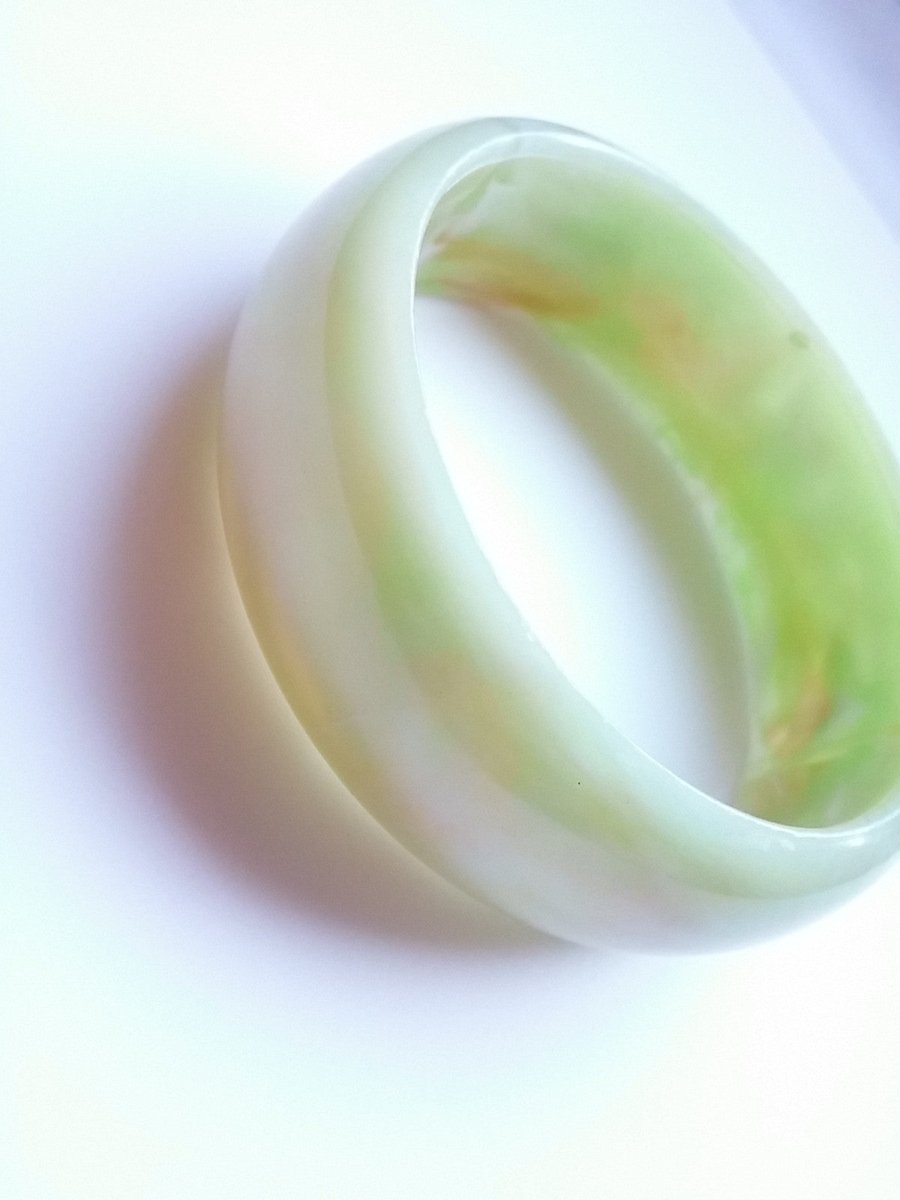 Green Tan Marble Plastic Bangle - Dirty30 Vintage