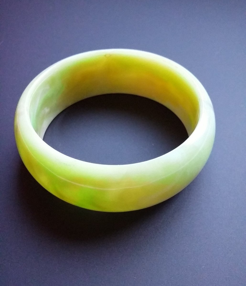 Green Tan Marble Plastic Bangle - Dirty30 Vintage