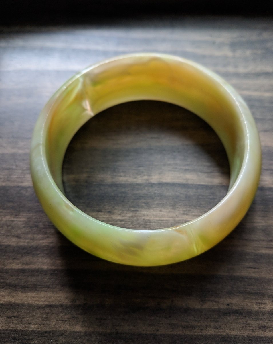 Green Tan Marble Plastic Bangle - Dirty30 Vintage