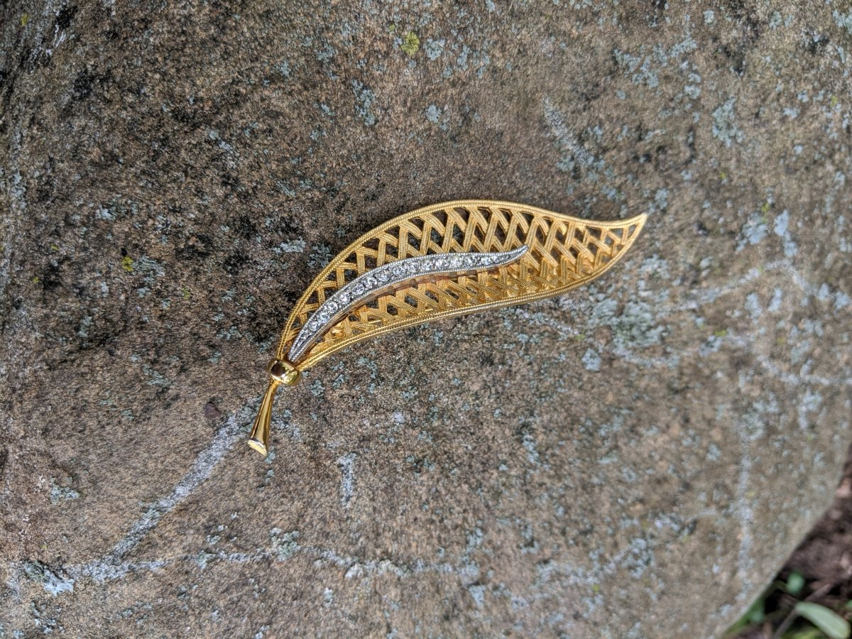 Jj Open Work Leaf Brooch - Dirty30 Vintage