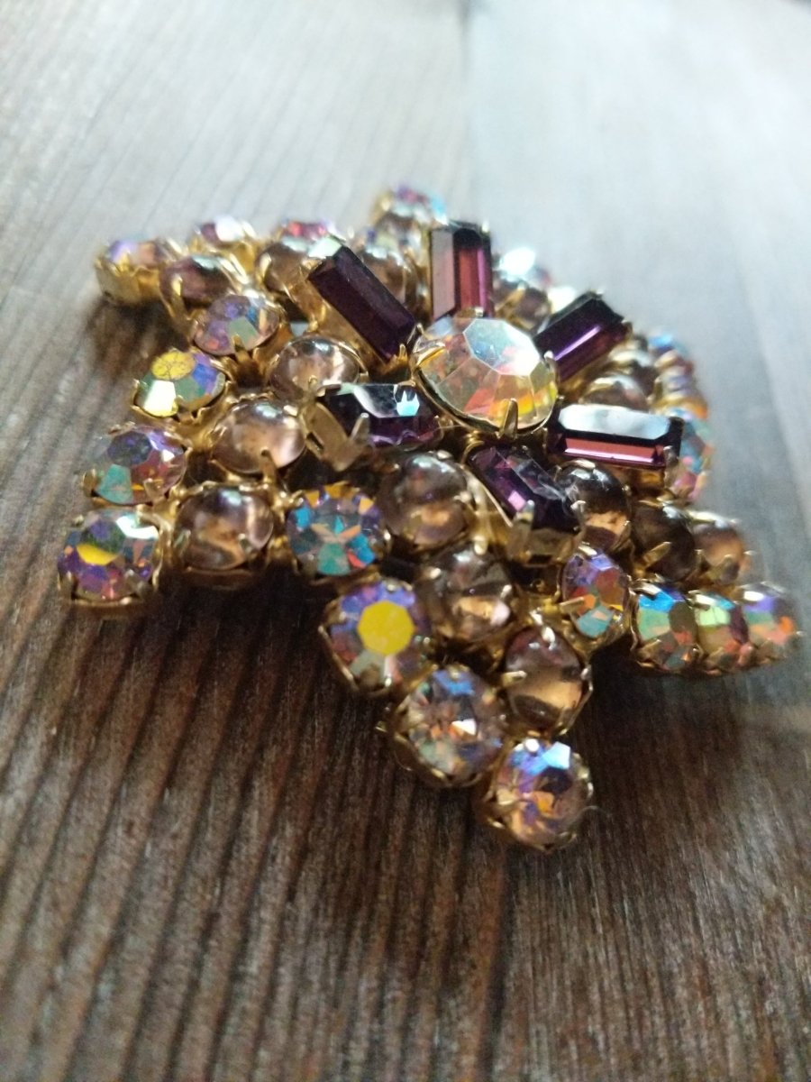 Pinwheel Flower Brooch - Dirty30 Vintage