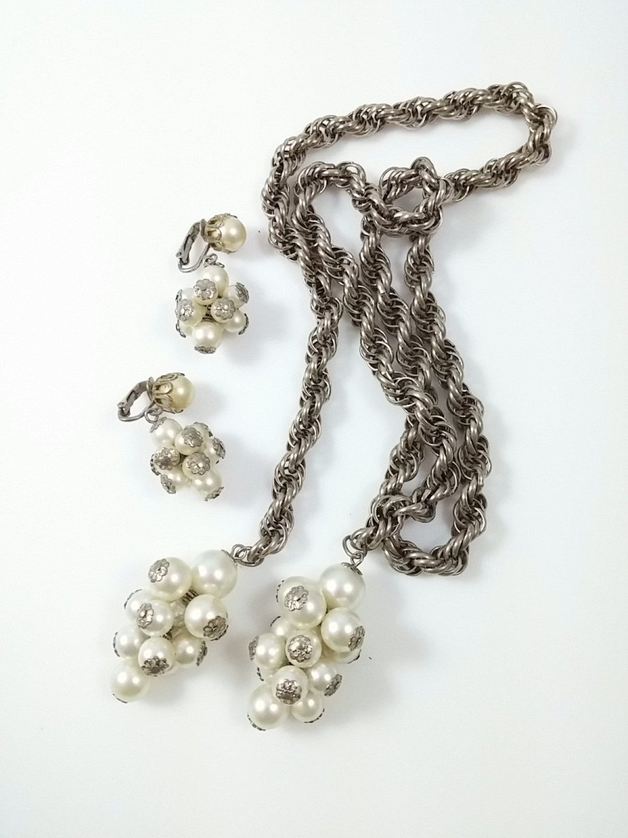 Vintage 30" Lariat Necklace w/ Pearl Clusters & Matching Earrings - Dirty30 Vintage