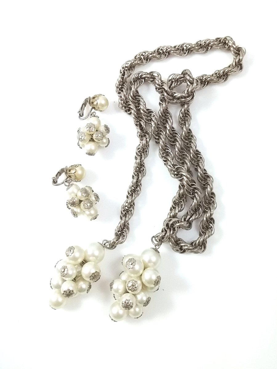Vintage 30" Lariat Necklace w/ Pearl Clusters & Matching Earrings - Dirty30 Vintage