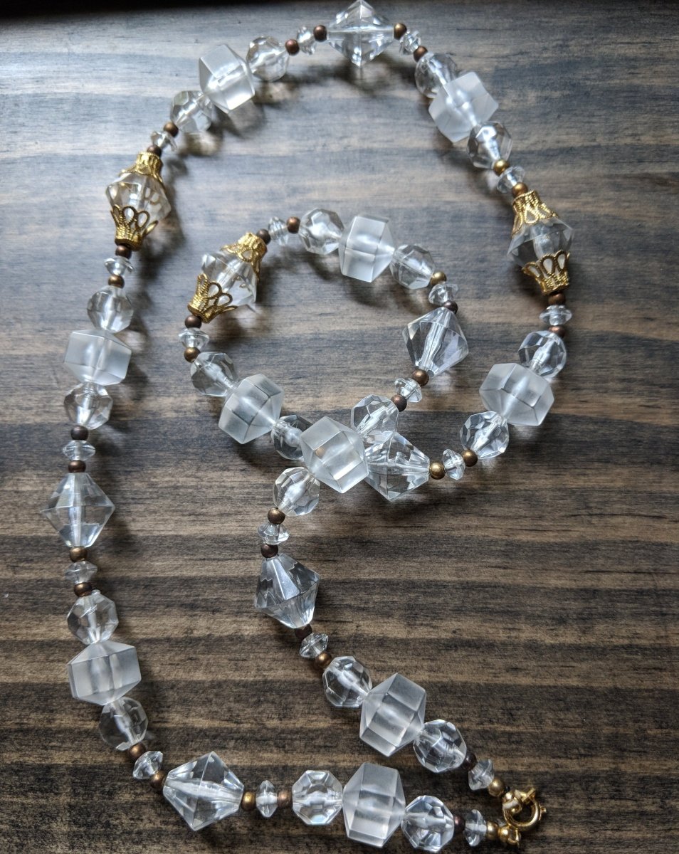 Vintage 50s 60s Beaded Necklace Clear and Black w/ Filigree Accents - Dirty30 Vintage