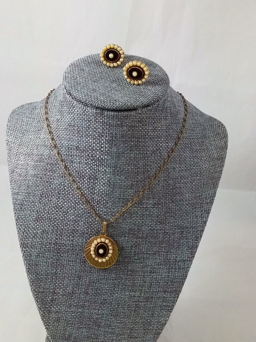 Vintage 50s Necklace & Earring Set Brass Tone w/ Black Onyx and Seed Pearl Center - Dirty30 Vintage
