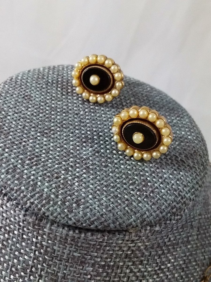 Vintage 50s Necklace & Earring Set Brass Tone w/ Black Onyx and Seed Pearl Center - Dirty30 Vintage