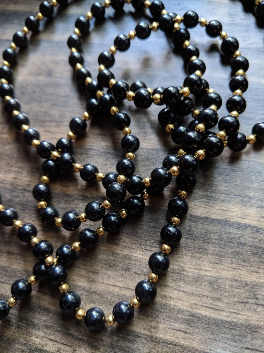 Vintage Beaded Lariat Black & Gold Necklace - Dirty30 Vintage