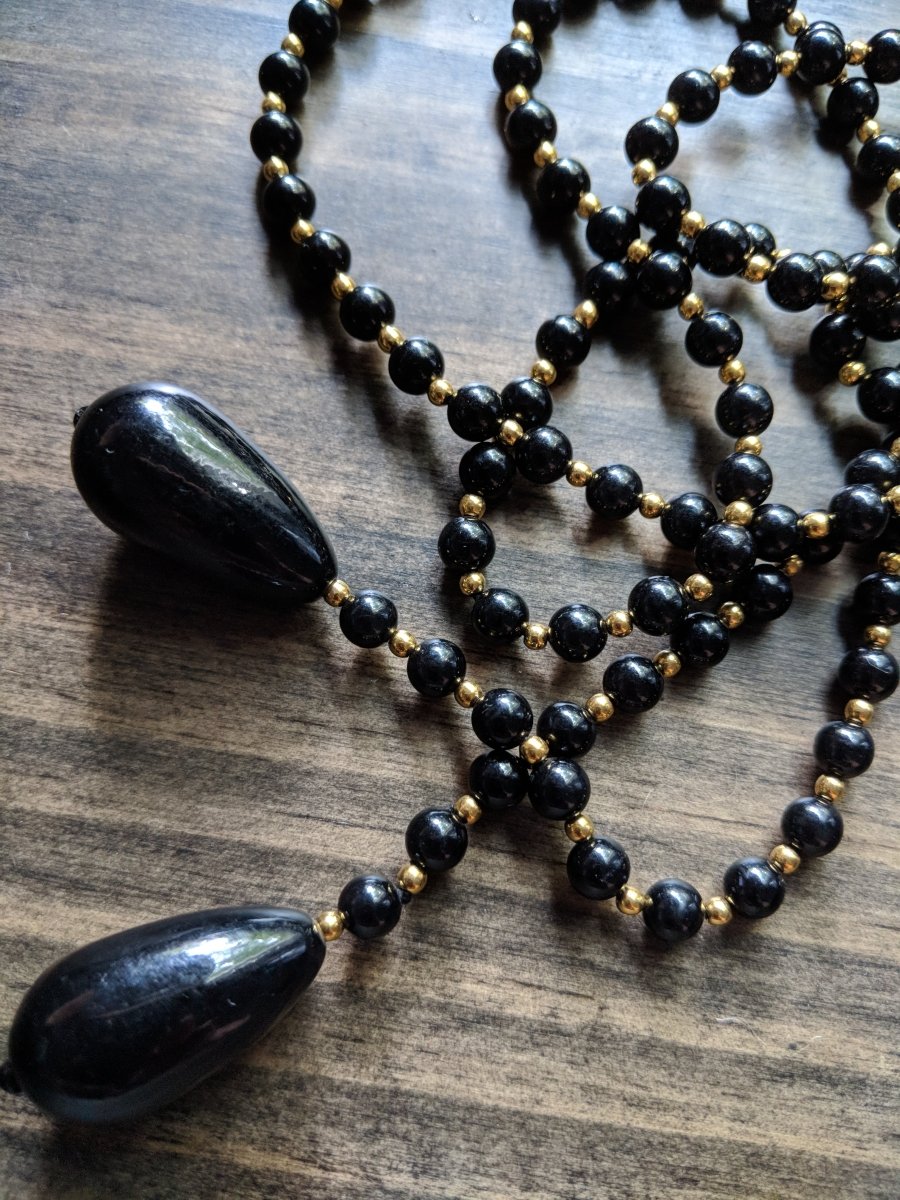 Vintage Beaded Lariat Black & Gold Necklace - Dirty30 Vintage
