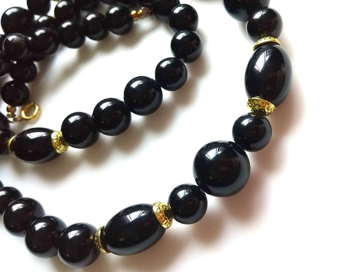 Vintage Black and Gold Beaded "20 Necklace - Dirty30 Vintage