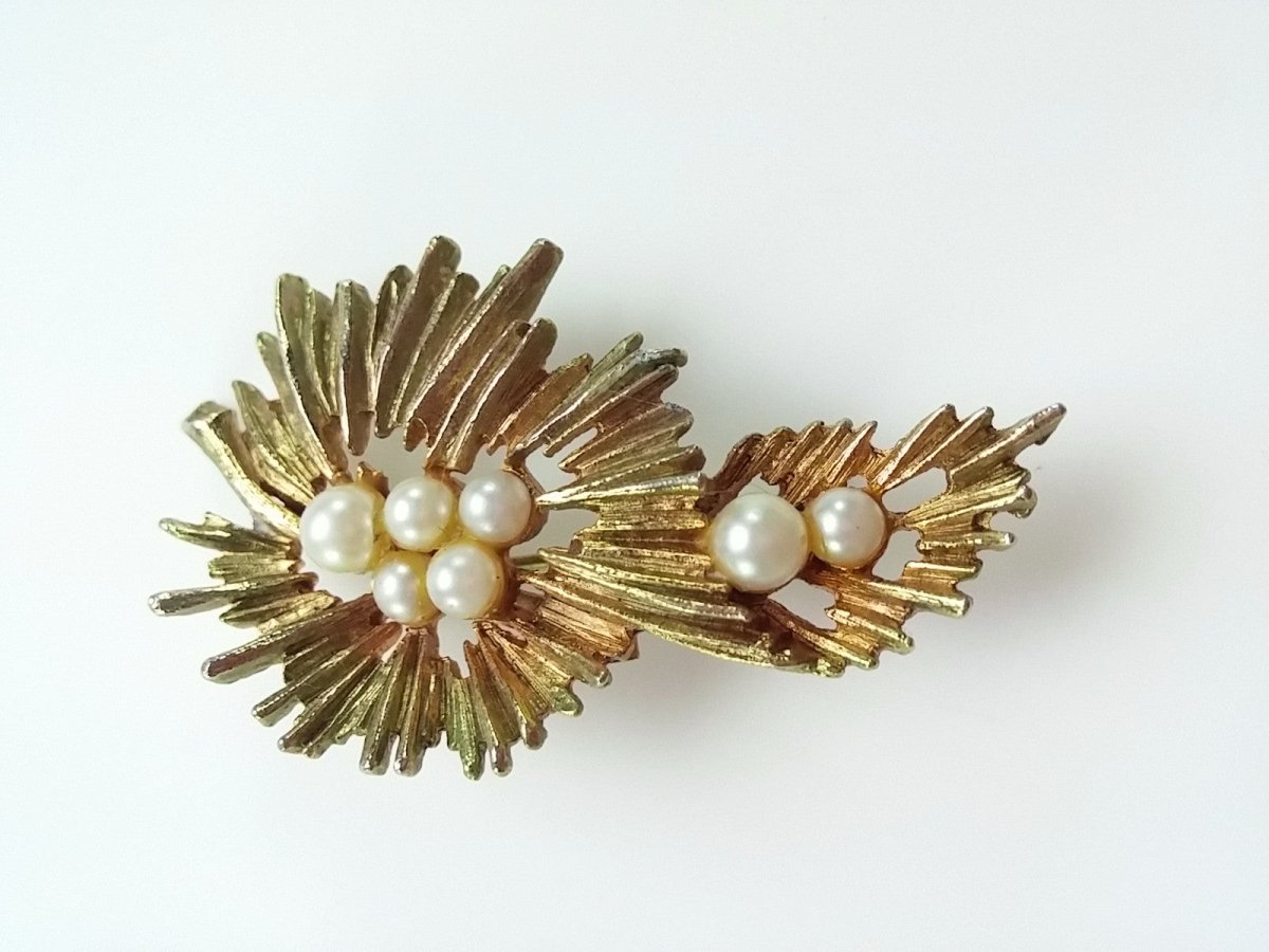Vintage Brooch Mid Century Modern Abstract Two Tone Starburst Pearl Center - Dirty30 Vintage