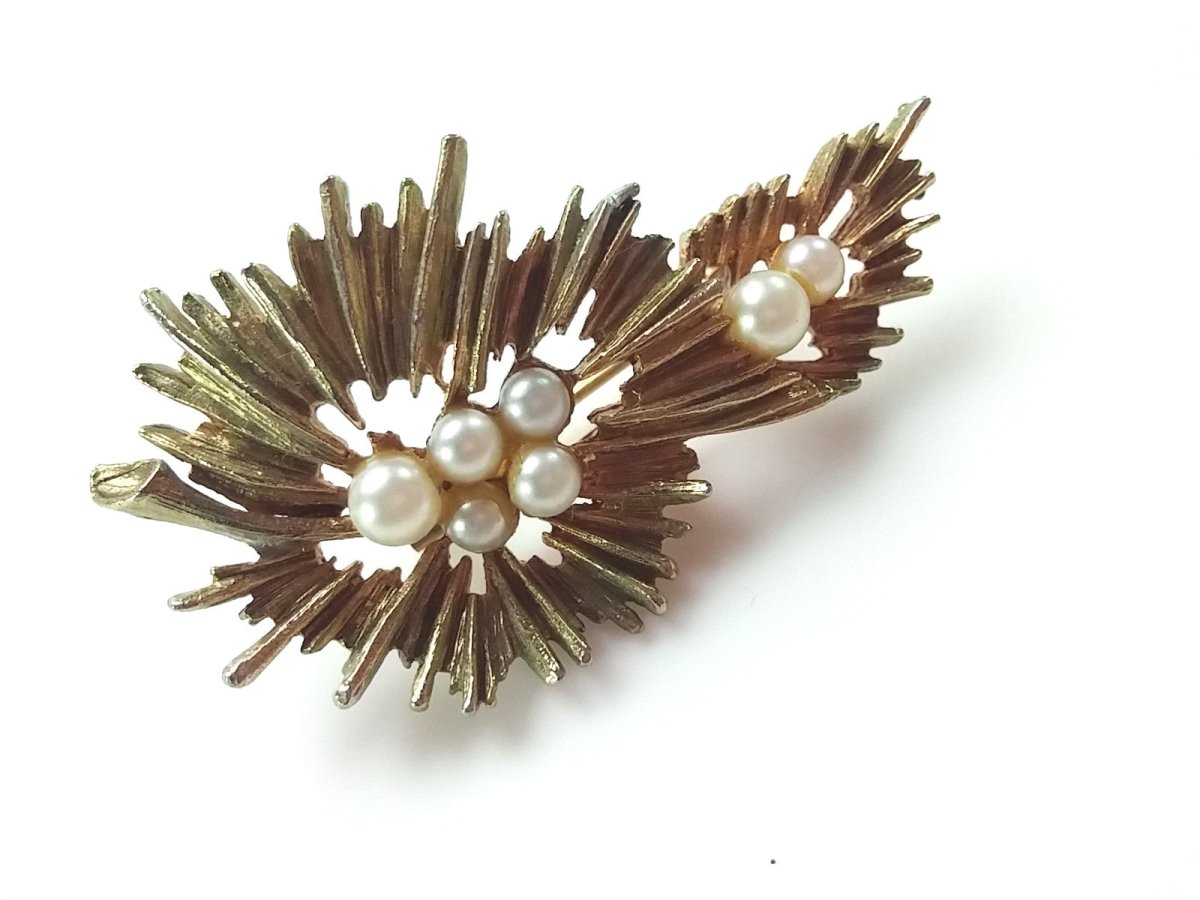 Vintage Brooch Mid Century Modern Abstract Two Tone Starburst Pearl Center - Dirty30 Vintage