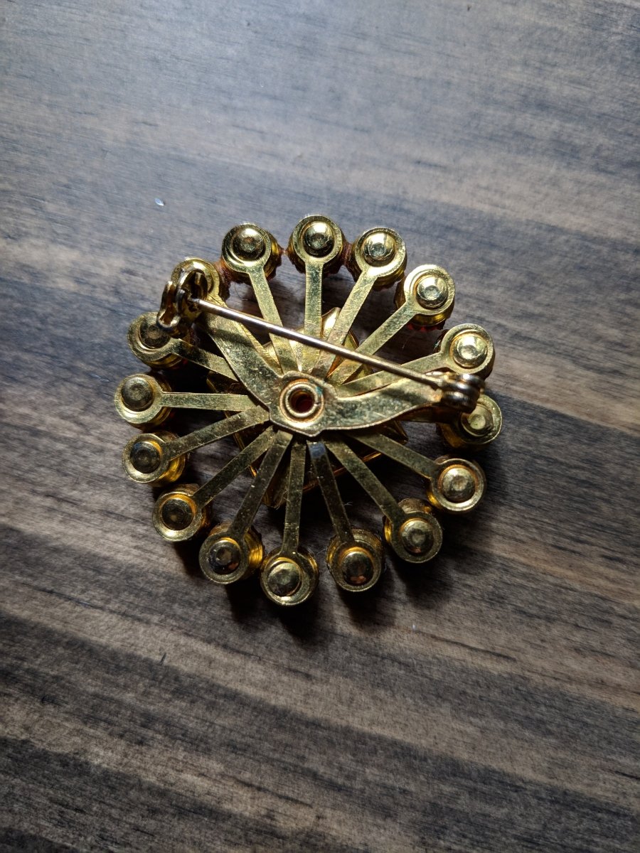 Vintage Brooch - Red Moonglow Starburst - Dirty30 Vintage