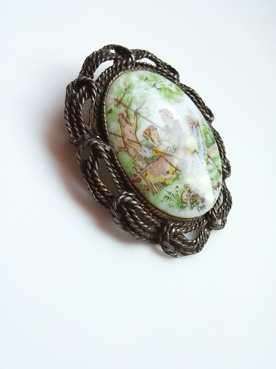 Vintage Brooch - Victorian Couple Swinging with Antiqued Rope Trim and Pendant Loop - Dirty30 Vintage
