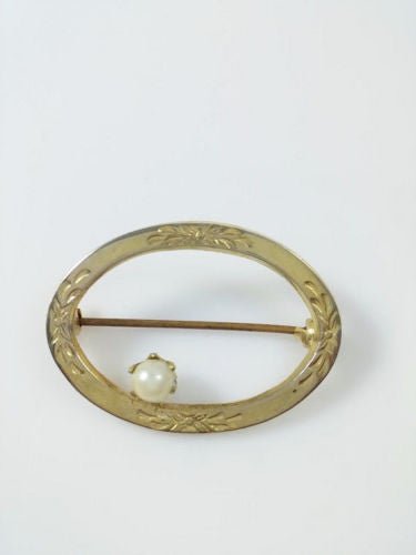 Vintage Circle Brooch Set of 3 Gold Silver Tone Faux Pearl Accent - Dirty30 Vintage