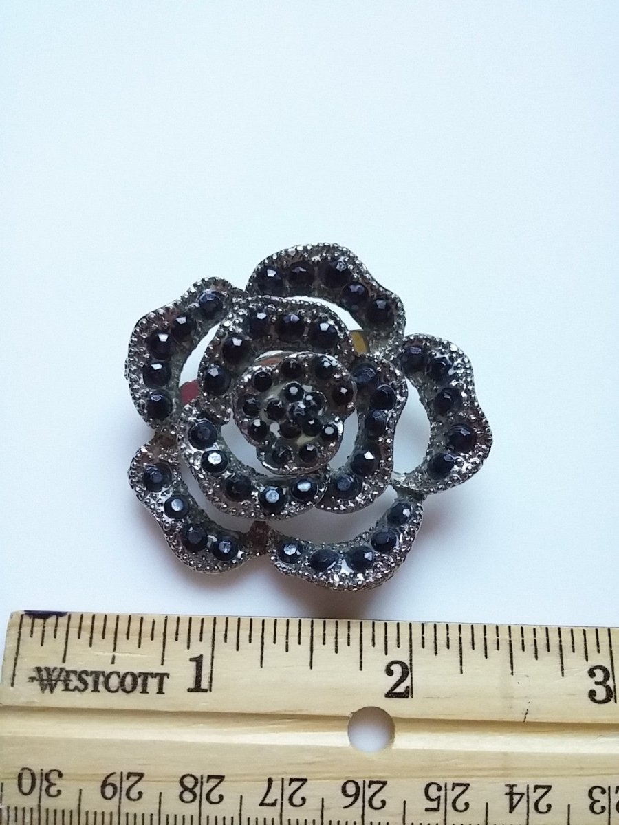 Vintage Open Flower Brooch Silver Tone w/ Black Rhinestones - Dirty30 Vintage