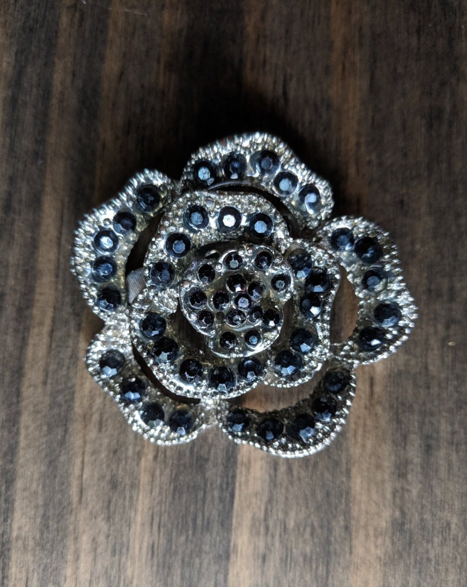 Vintage Open Flower Brooch Silver Tone w/ Black Rhinestones - Dirty30 Vintage