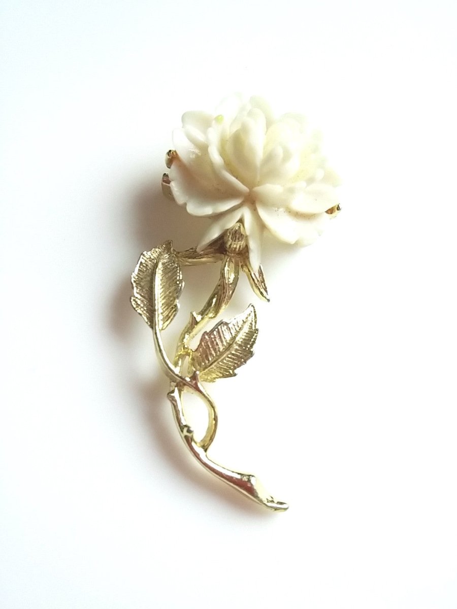 Vintage Rose Brooch Carved Celluloid Plastic Flower Pin Gold Tone - Dirty30 Vintage
