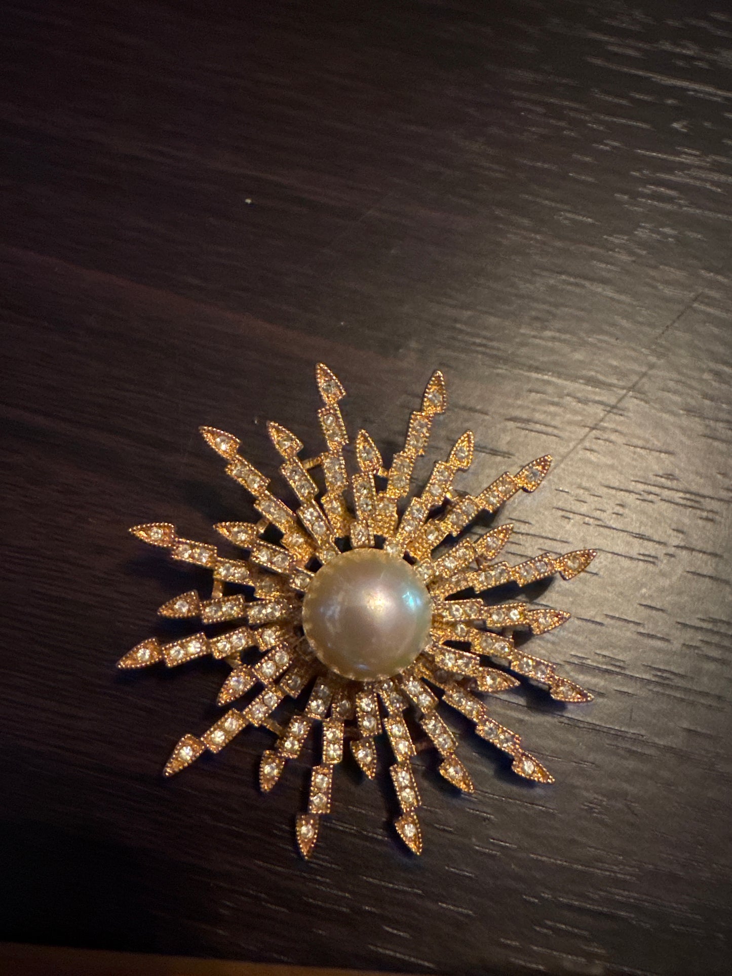 Vintage Gold Starburst Brooch with Pearl Center - Mid-Century Atomic Pin