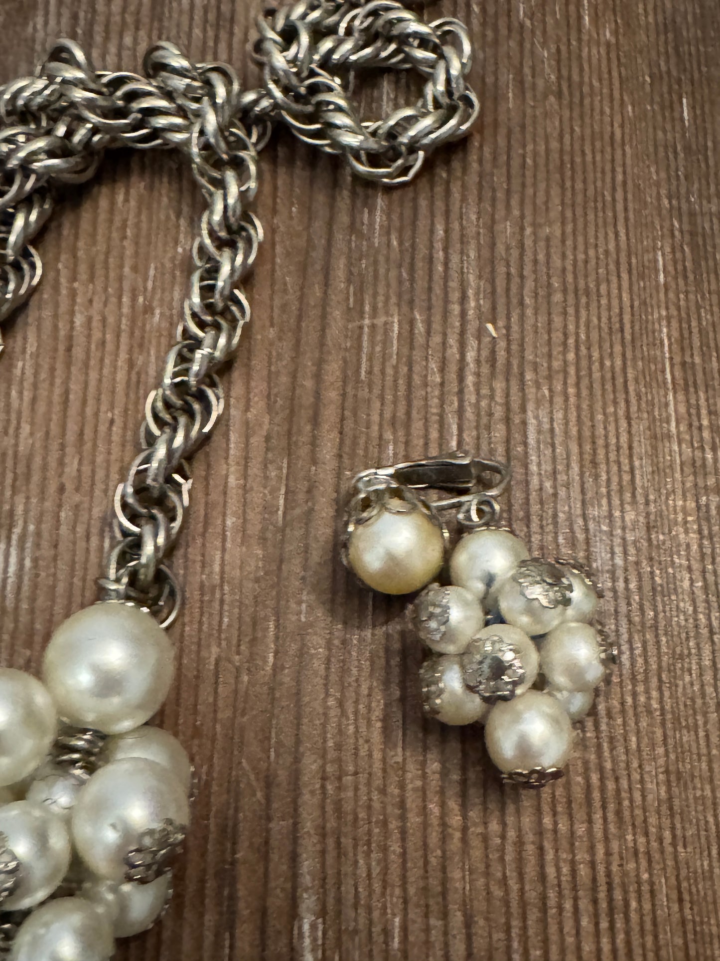 Vintage Faux Pearl Cluster Lariat Rope Chain Necklace Clip Earrings Married Set 1960s