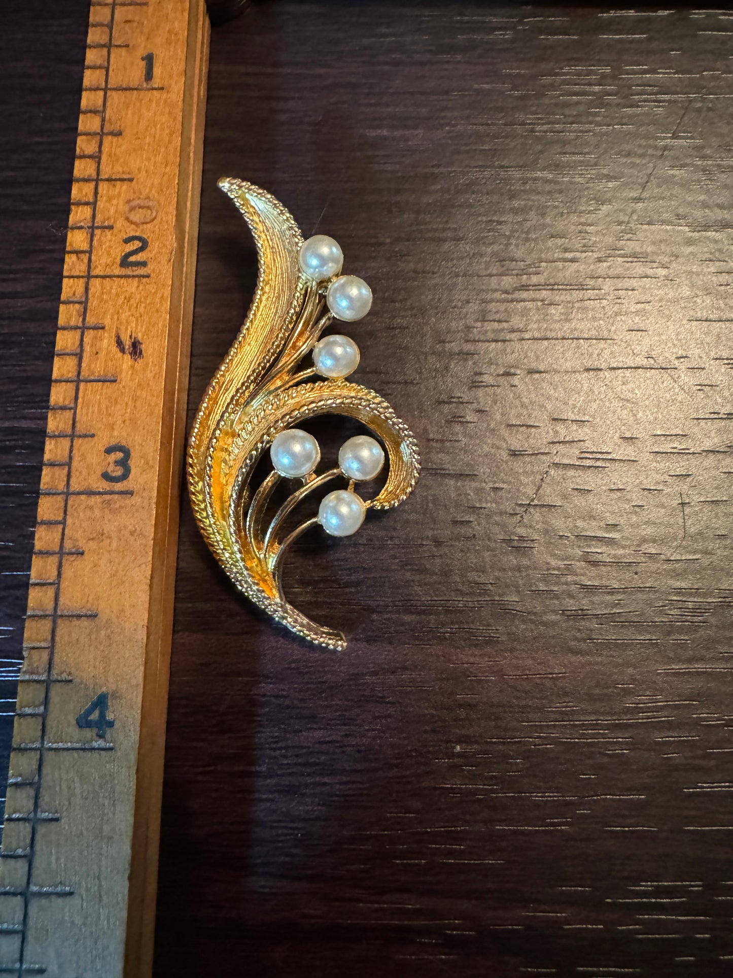 Vintage Napier Gold Swirl Brooch with Pearl Accents - Elegant Movement Pin