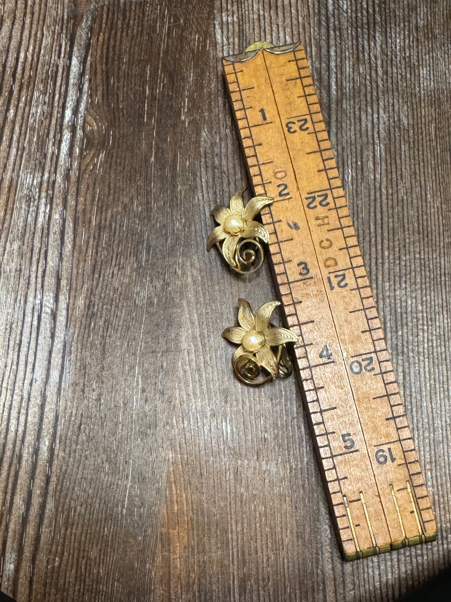 Vintage STAR Signed Gold-Tone Floral Brooch and Clip Earring Set with Faux Pearls