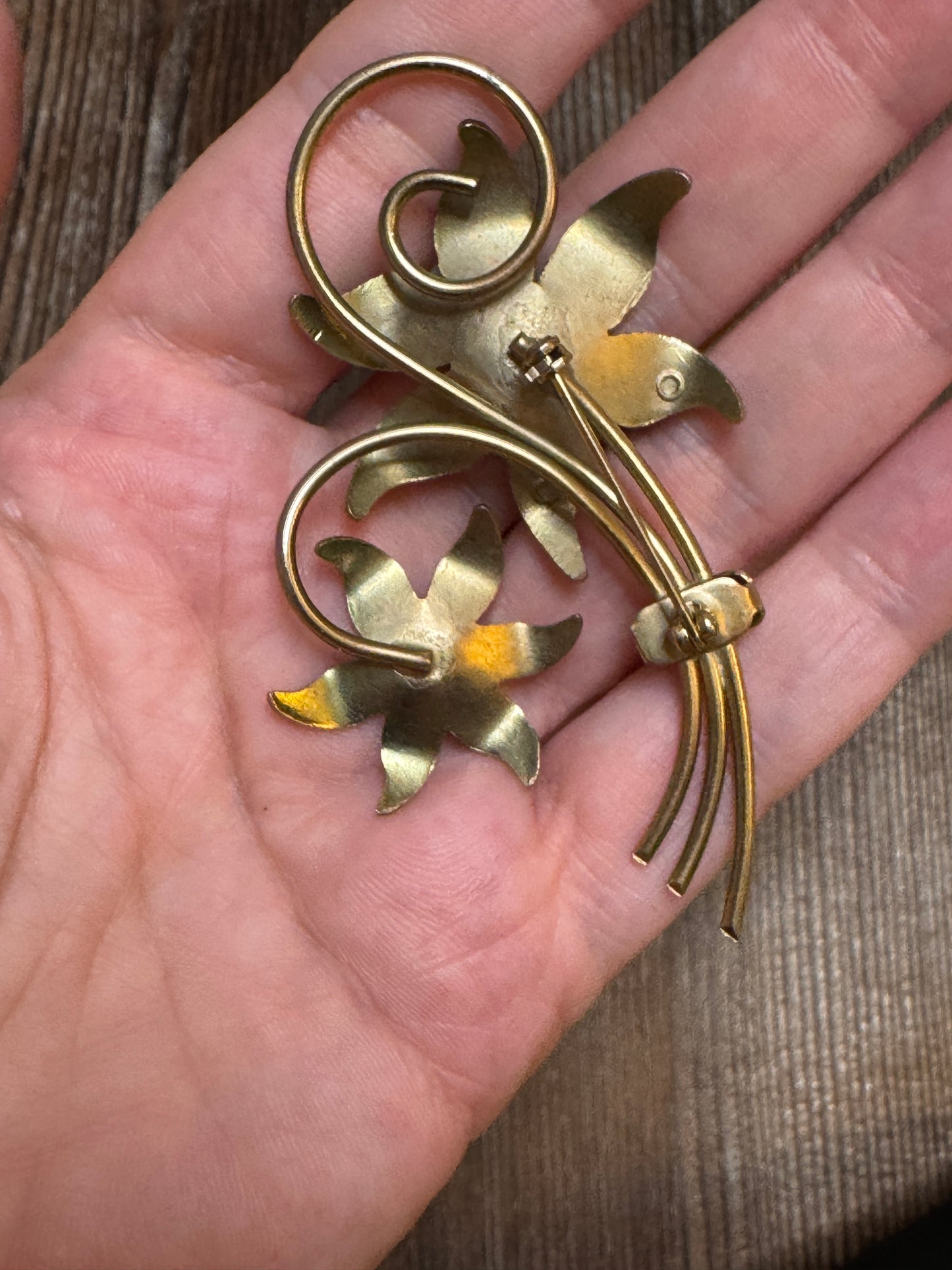 Vintage STAR Signed Gold-Tone Floral Brooch and Clip Earring Set with Faux Pearls