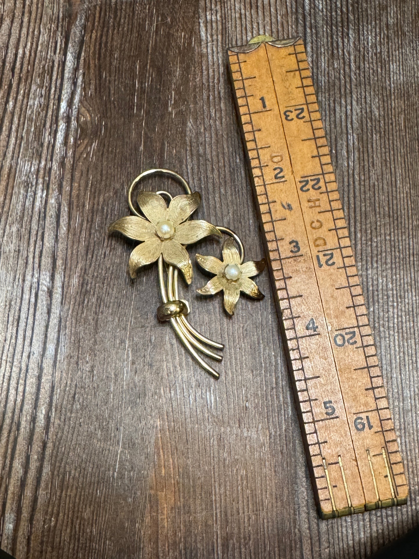 Vintage STAR Signed Gold-Tone Floral Brooch and Clip Earring Set with Faux Pearls