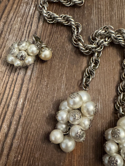 Vintage Faux Pearl Cluster Lariat Rope Chain Necklace Clip Earrings Married Set 1960s