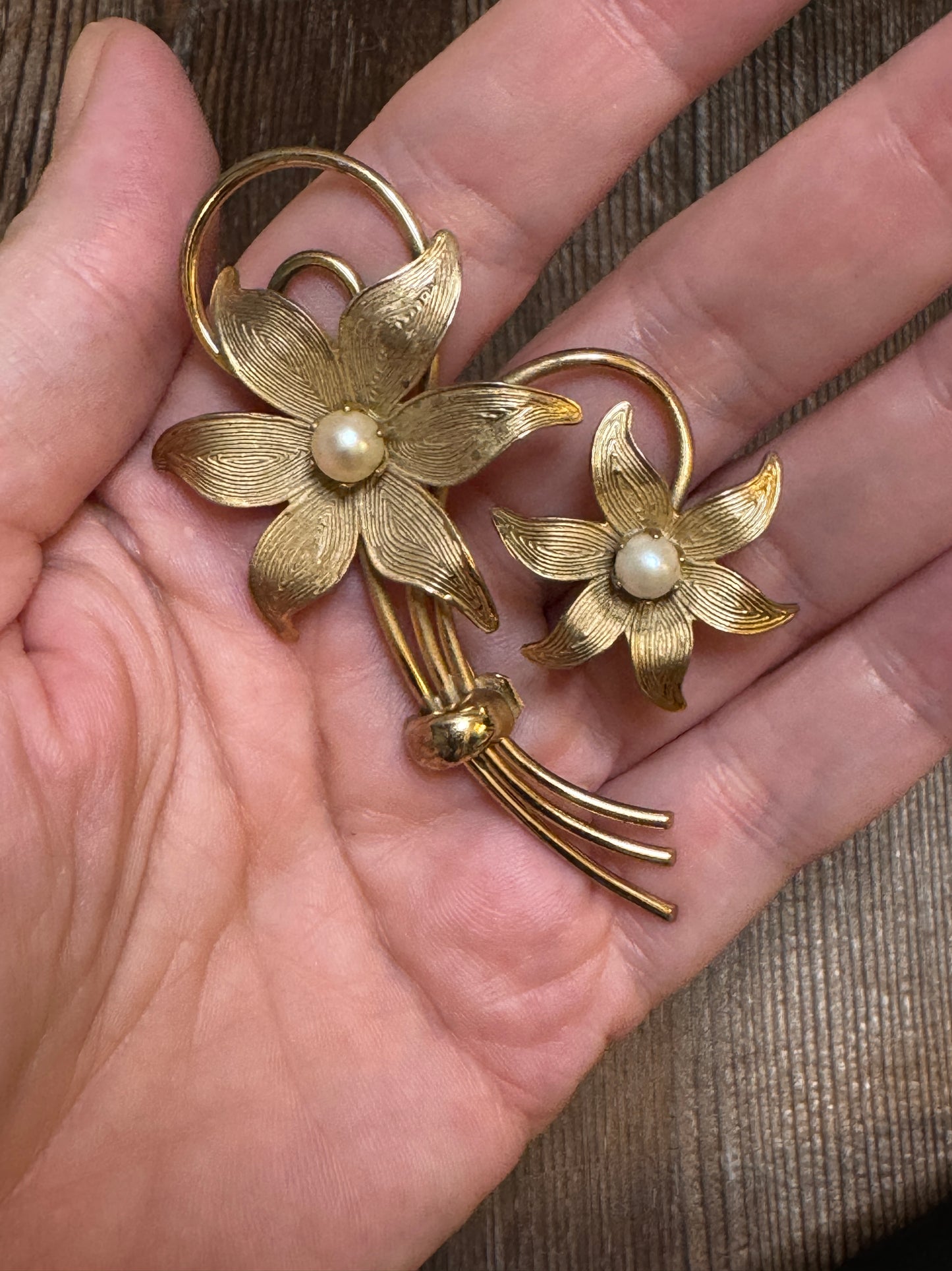 Vintage STAR Signed Gold-Tone Floral Brooch and Clip Earring Set with Faux Pearls