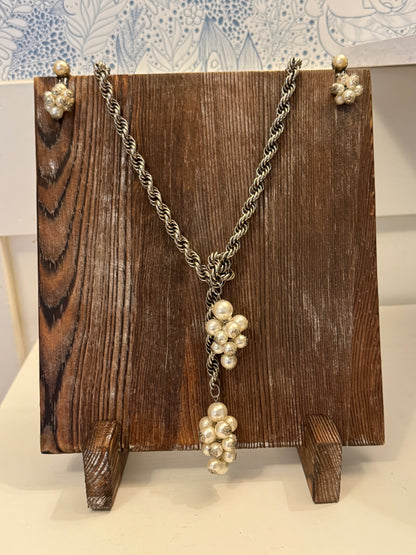 Vintage Faux Pearl Cluster Lariat Rope Chain Necklace Clip Earrings Married Set 1960s