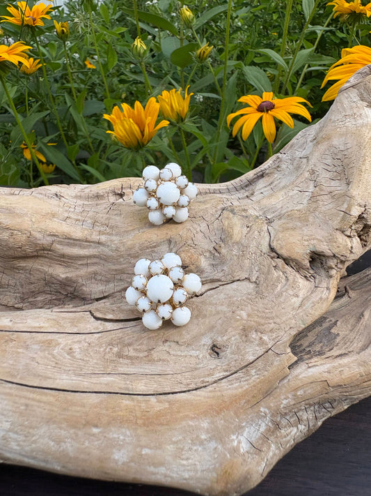 Gorgeous vintage earrings at Dirty30Vintage. Authentic vintage jewelry with character & style. Shop vintage earrings with fast shipping!