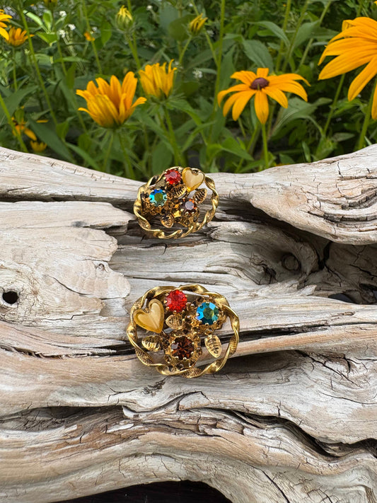 Gorgeous vintage earrings at Dirty30Vintage. Authentic vintage jewelry with character & style. Shop vintage earrings with fast shipping!