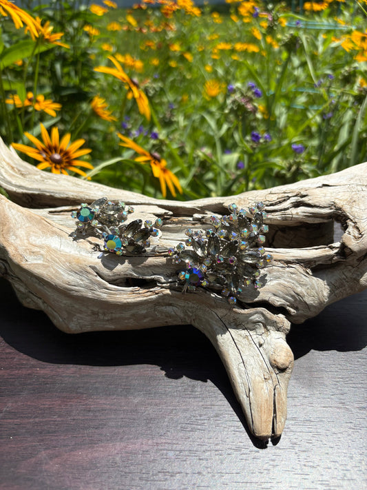 Gorgeous vintage earrings at Dirty30Vintage. Authentic vintage jewelry with character & style. Shop vintage earrings with fast shipping!