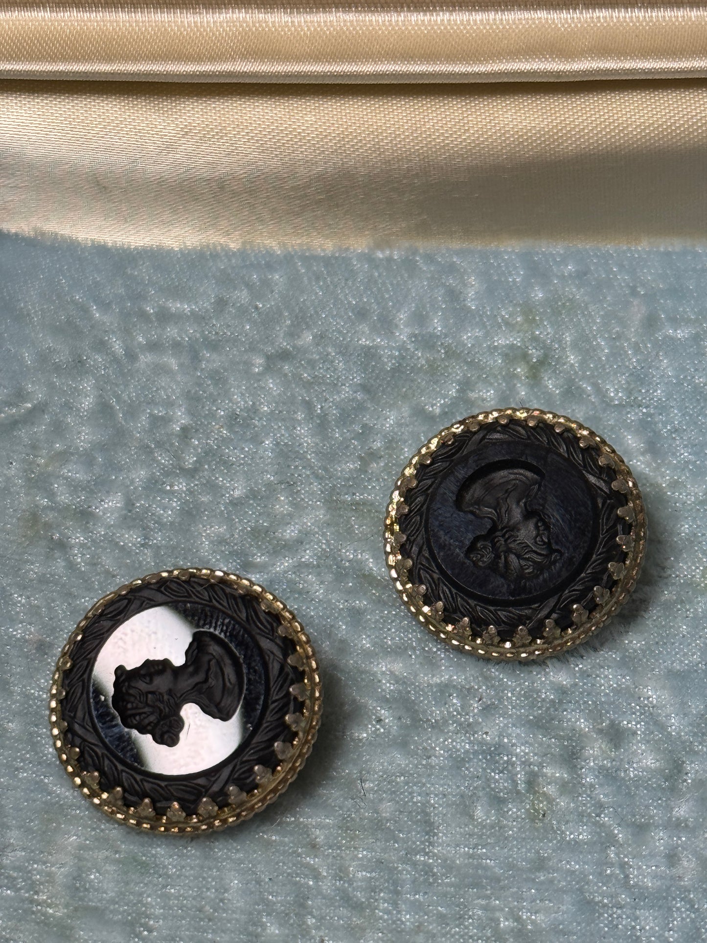 Vintage 1950s Whiting and Davis Black Cameo Clip-On Earrings
