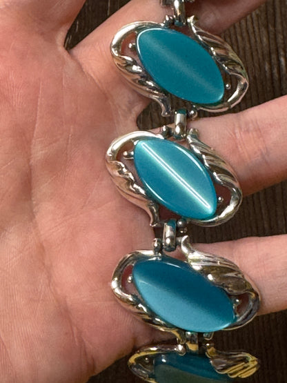 Vintage 1960s Thermo Set in Vibrant Turquoise