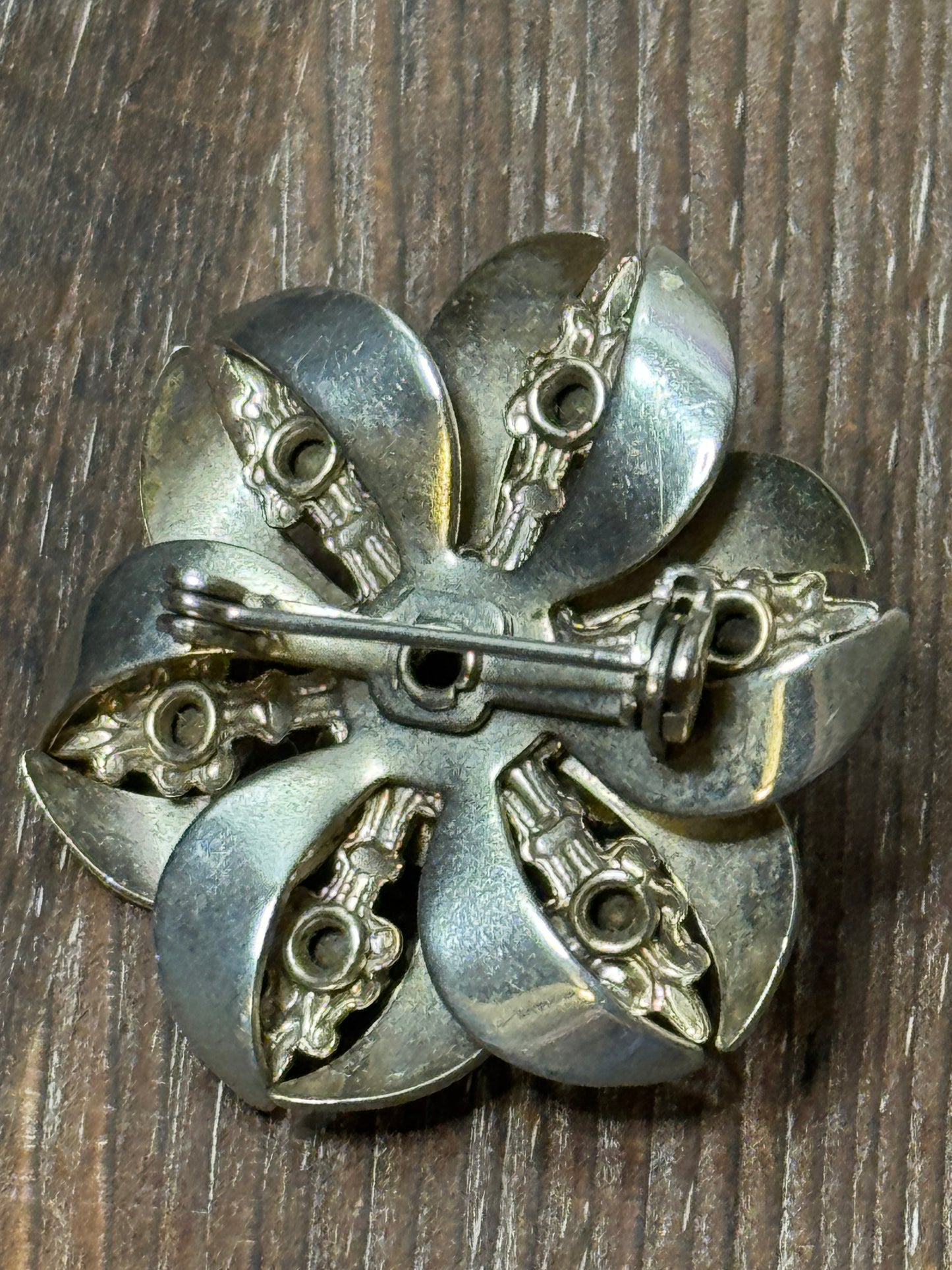 1940s Green Glass Floral Brooch - Very Good Condition