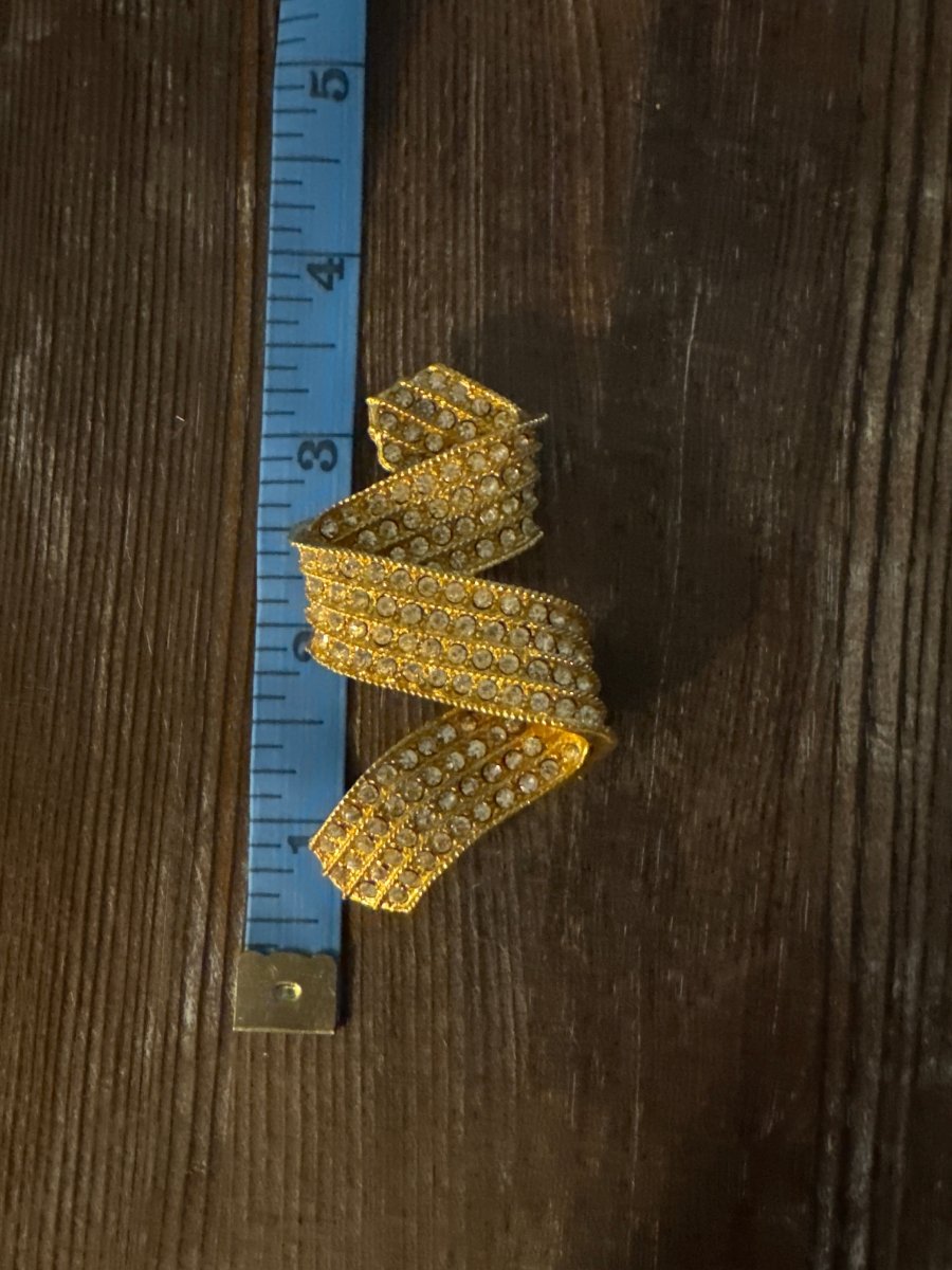 Ivana Trump Ribbon Brooch - Dirty30 Vintage