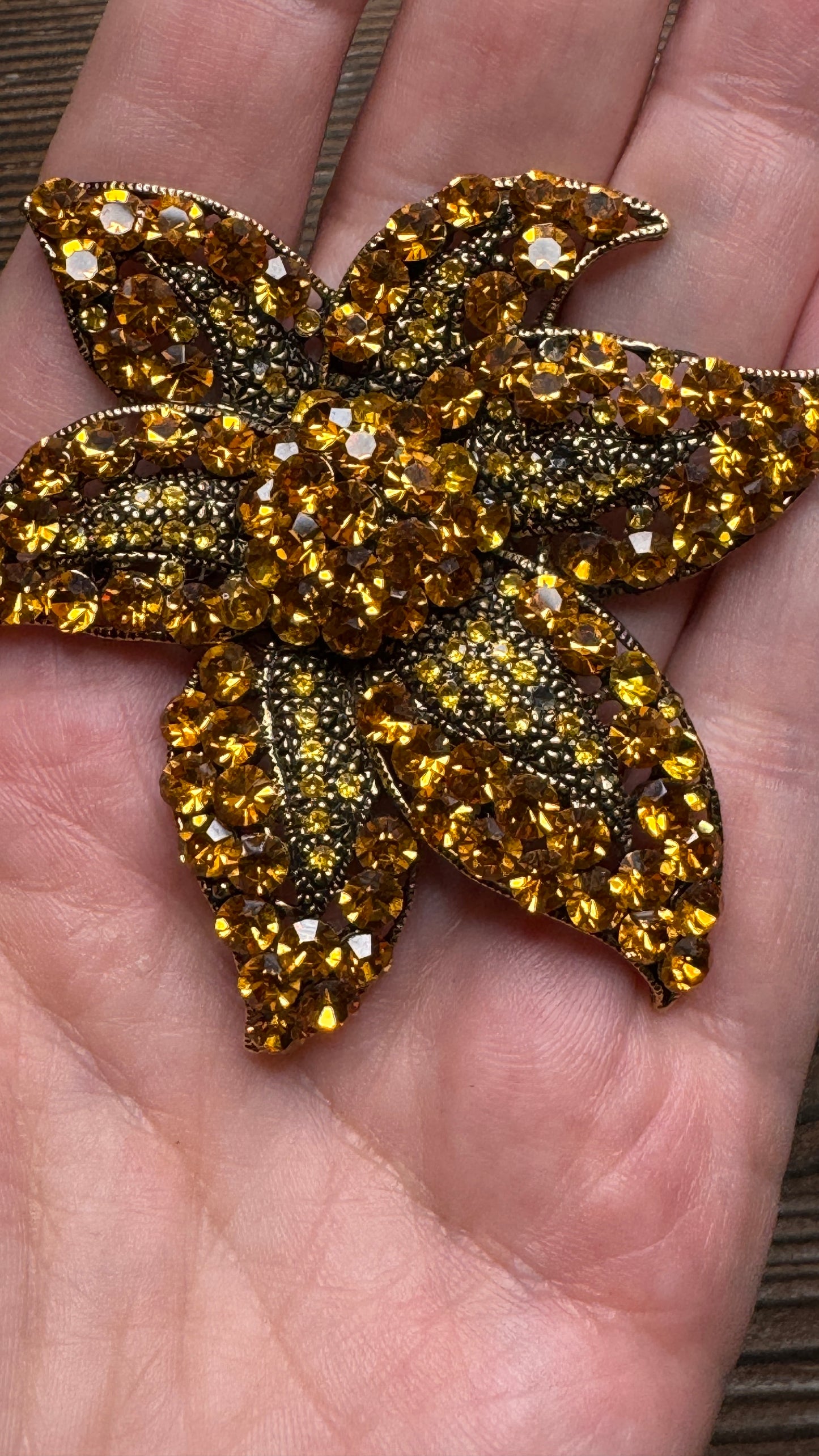 Vintage MZ Amber Topaz Rhinestone Leaf Brooch Pin Gold Tone Fall