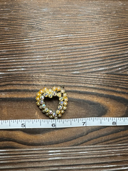 Vintage Pearl Aurora Borealis Rhinestone Wreath Brooch Pin Circle