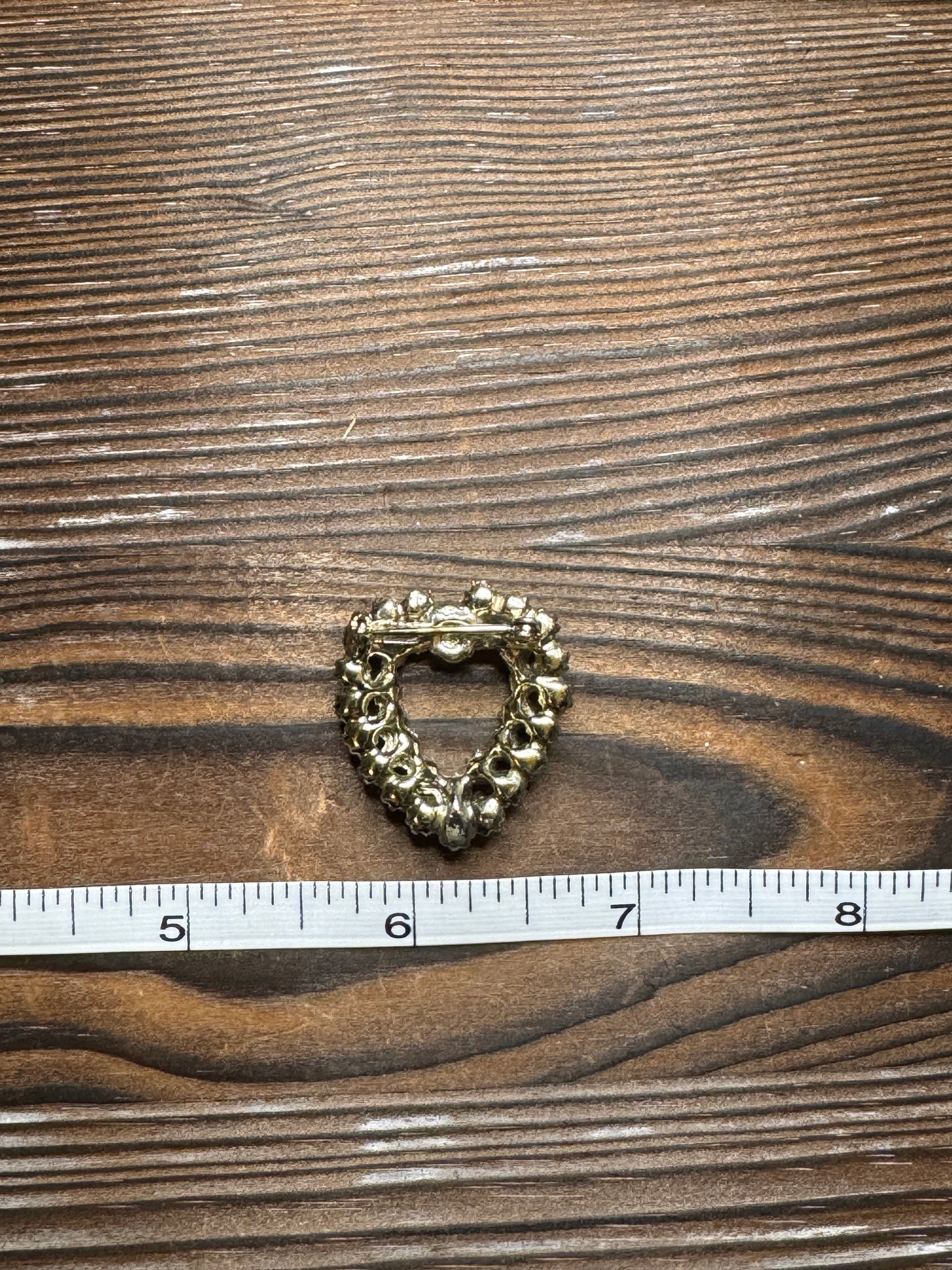 Vintage Pearl Aurora Borealis Rhinestone Wreath Brooch Pin Circle