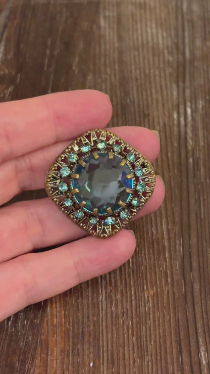 1950s Vintage Aqua Crystal Brooch - Excellent Condition